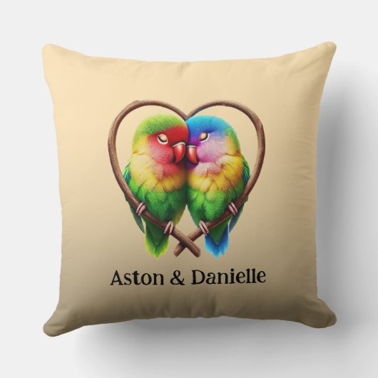 ハートの形をした枝で子どもができる可愛いロビーバード クッション (裏面)