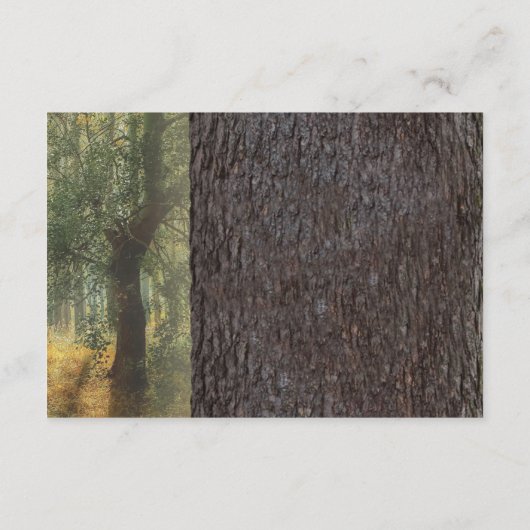 ハートの彫刻が施された木の結婚式 | ラスティックなストリングライト エンクロージャーカード (裏面)