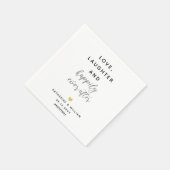 ハートの後ずっと幸せに笑いを愛結婚する スタンダードカクテルナプキン (角)