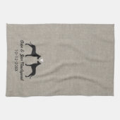 ハートの新婚者のカップルが付いているグレートデーンのシルエット キッチンタオル (横)