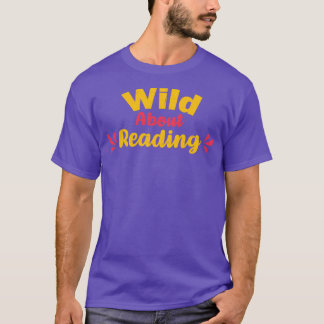 ハートの本読やボーに読夢中になる Tシャツ