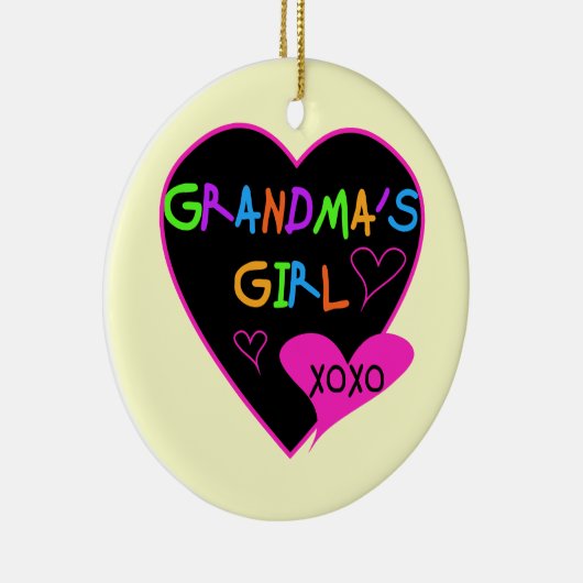 ハートの祖母の女の子のTシャツおよびギフト セラミックオーナメント (右)