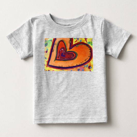 ハートの絵が描かれた愛のTシャツ ベビーTシャツ (正面)