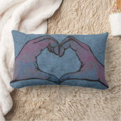 ハートの背景（青） ランバークッション (ブランケット)