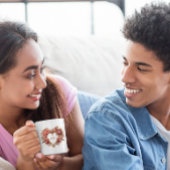 ハートの花のフレームバレンタインデーコーヒーマグ コーヒーマグカップ