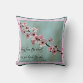 ハートの花柄からだけ クッション (正面)