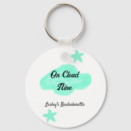 ハートの雲の上でパステルグリーンの雲と星の独身最後の夜 キーホルダー