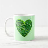 ハートのTシャツおよびギフトを持つ幸せなO'Birthday コーヒーマグカップ (左)