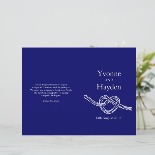 ハートはダークブルーの結婚式のプログラムを結ぶ (スタンド正面)