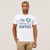 ハートは歯医者に属する Tシャツ (正面フル)