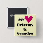 ハートは祖父のTシャツおよびギフトに属します 缶バッジ (正面&裏面)