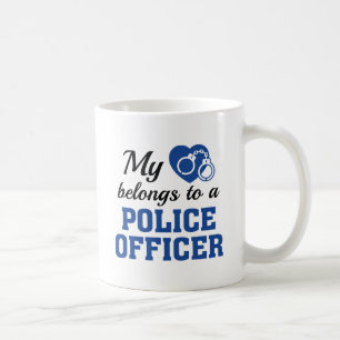 ハートは警官属します コーヒーマグカップ
