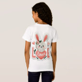 ハートを持つウサギ Tシャツ (裏面フル)