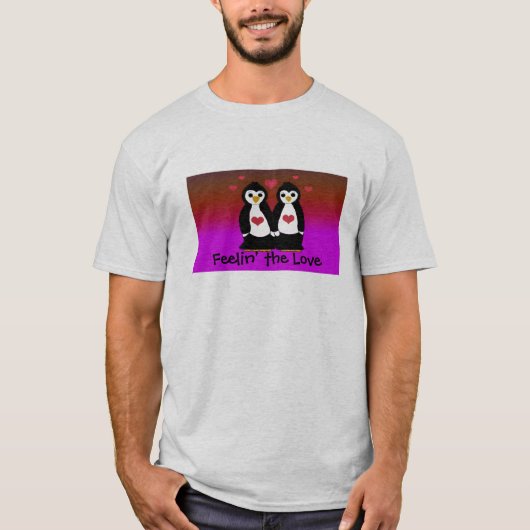 ハートを持つペンギンのカップル Tシャツ (正面)