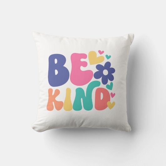 ハートカラフルと花に優しい クッション (正面)