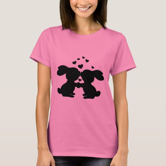 ハートキスをするシャツ付きバンニ Tシャツ (正面)