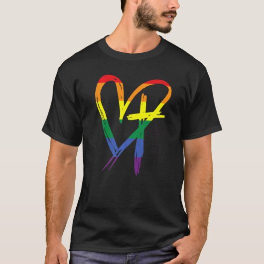 ハートクロスLGBTゲイプライドレインボー信仰信者 Tシャツ (正面)