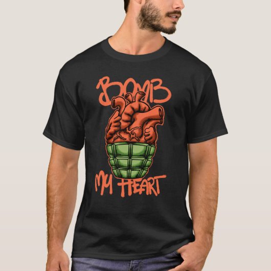 ハートグレネードストリートウェア Tシャツ (正面)