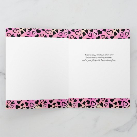 ハートコラージュのピンクのハート任意の年齢の誕生日 カード (内部)