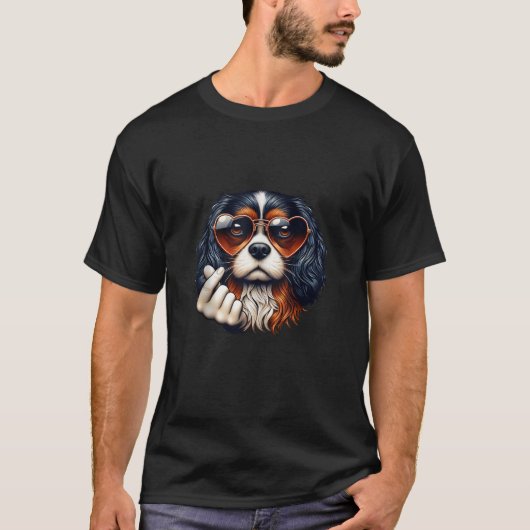 ハートサインハンドドッグカバリヤキングチャールズスパニエル犬 Tシャツ (正面)