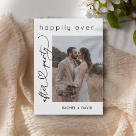 ハートスクリプト 私たち式場を飛び出して写真を挙げた結婚式の披露宴 招待状