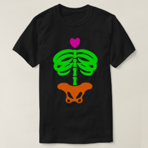 ハートスケリーマンガーンゾンビスケルトンリブケージアート Tシャツ