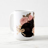 ハートバウンド: シャム猫と黒猫の花咲く愛 コーヒーマグカップ (正面左)