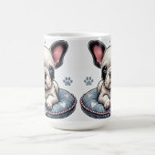 ハートフランスのをテーマにしたクッションの上のブルドッグ コーヒーマグカップ (中央)