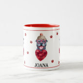 ハートポーズグレイピットブルヴァレンティーンズデイギフトドッグ ツートーンマグカップ (中央)