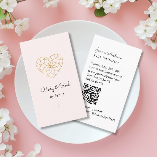 ハートマンダラヨガマッサージウェルネスQRコード 名刺