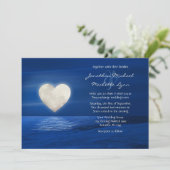 ハートムーン雪に覆われたビーチ冬の結婚式 招待状 (スタンド正面)