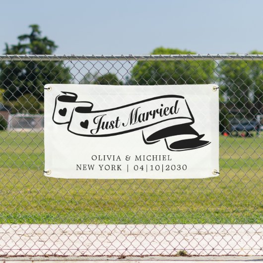 ハートモダンたった今結婚しましたカーバナー 横断幕 (インサイチュ)