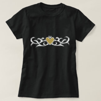 ハート包まれたのつる植物- Tシャツ