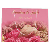 ハート及び花のブライダルシャワー ラージペーパーバッグ (裏面)