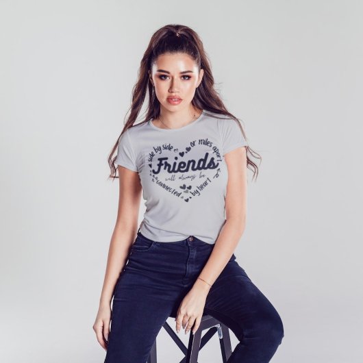 ハート友好タイポグラフィ Tシャツ