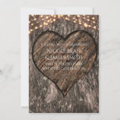 ハート型に彫られた木の幹の素朴な結婚式の招待状 招待状 (正面)
