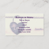 ハート型のラブパドロックがロープに取り付け 名刺 (裏面)