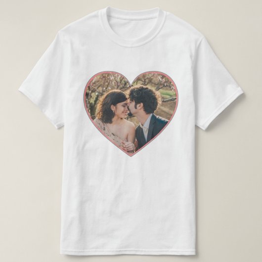 ハート型写真バレンタインまたはウェディングカスタム Tシャツ (デザイン正面)