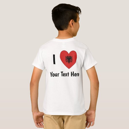 ハート形のアルバニア国旗 パーソナライズ Tシャツ (裏面フル)