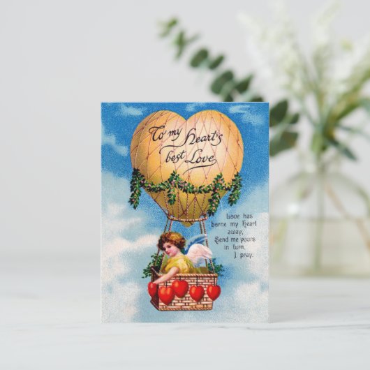 ハート形の熱気の気球のバレンタインの妖精 シーズンポストカード (スタンド正面)