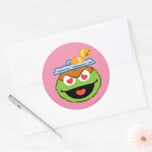 ハート形の目が付いているオスカーの微笑の顔 ラウンドシール (封筒)