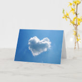 ハート形の雲が空にある カード (黄色い花)