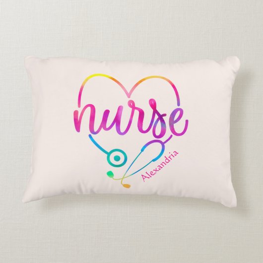 ハート形聴診器を持つ「ナース」 アクセントクッション (裏面)