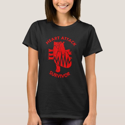 ハート攻撃生存者 Tシャツ (正面)