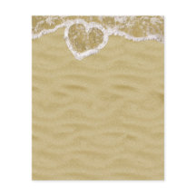 ハート文房具の上のビーチ状の気泡