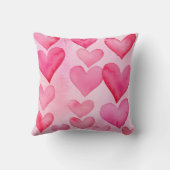 ハート柄のプリティなピンクと赤の水彩ハート クッション (裏面)