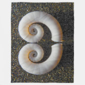 ハート殻 フリースブランケット (正面)