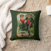 ハート満悦 – アイルランド踊り枕 クッション (ブランケット)