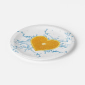 ハート状のオレンジのスライス ペーパープレート (アングル)