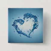 ハート状の水跳ね 缶バッジ (正面)